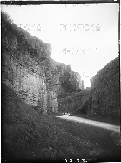 Cheddar Gorge, Cliff Road, Cheddar, Sedgemoor, Somerset, 1907. Creator: Katherine Jean Macfee.