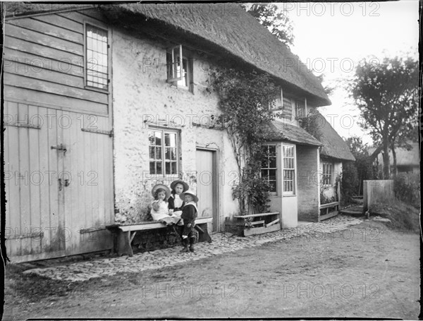 Rose and Crown, Butler's Cross, Ellesborough, Wycombe, Buckinghamshire, 1910. Creator: Katherine Jean Macfee.