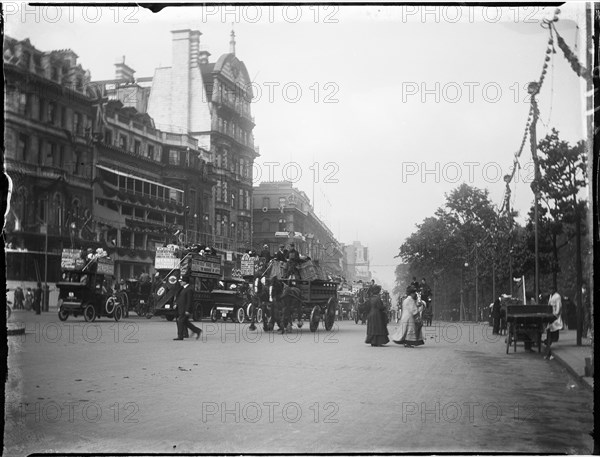 Piccadilly, City of Westminster, London, 1911. Creator: Katherine Jean Macfee.