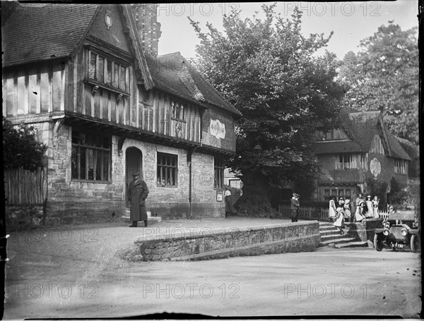 Leicester Square, Penshurst, Sevenoaks, Kent, 1911. Creator: Katherine Jean Macfee.