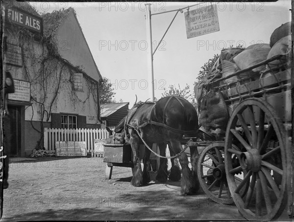 The White Horse, Rickmansworth Road, Chorleywood, Three Rivers, Hertfordshire, 1915. Creator: Katherine Jean Macfee.
