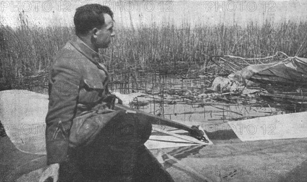 'La guerre aerienne en Macedoine Grecque : un avion ennemi "Descendu" dans..., 1916. Creator: Unknown.