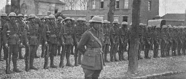 'Sur le front occupe en France par de Nouvelles forces Britanniques; Le nouveau casque..., 1916. Creator: Unknown.