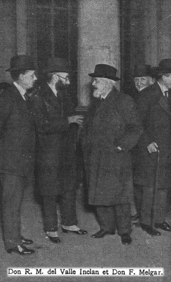 'La rencontre, a Paris, de deux personnalites carlistes : Don R.M. del Valle Inclan et..., c1916. Creator: Unknown.