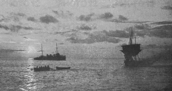 'La chasse aux voiliers Turcs dans la mer Noire; Autre voilier turc incendie apres avoir..., c1915. Creator: Unknown.