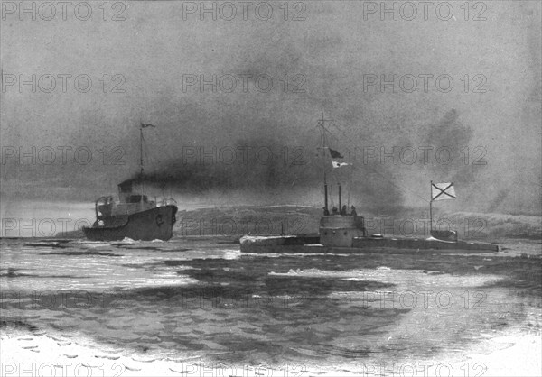 'Un bateau brise-glaces ouvre un chenal devant un sous-marin russe a son retour de croisiere', c1915 Creator: Unknown.
