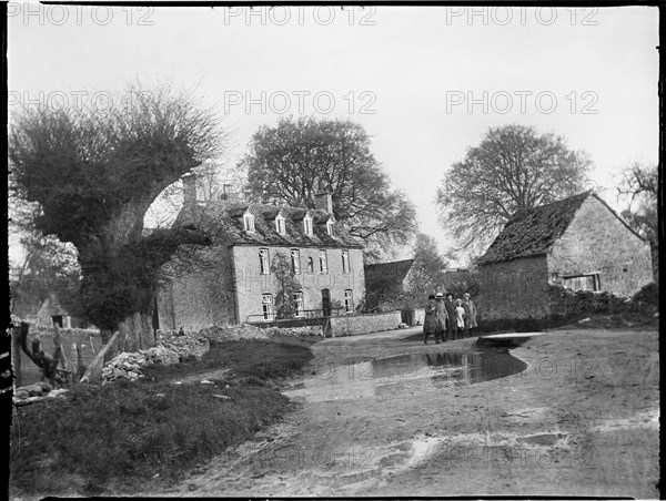 Swinbrook, Swinbrook and Widford, West Oxfordshire, Oxfordshire, 1924. Creator: Katherine Jean Macfee.