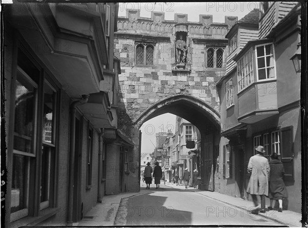 North Gate, High Street, Salisbury, Wiltshire, 1925. Creator: Katherine Jean Macfee.