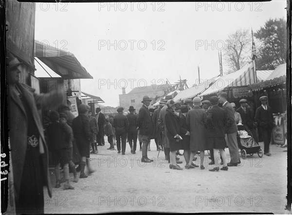 Market Square, Stow-on-the-Wold, Cotswold, Gloucestershire, 1928. Creator: Katherine Jean Macfee.