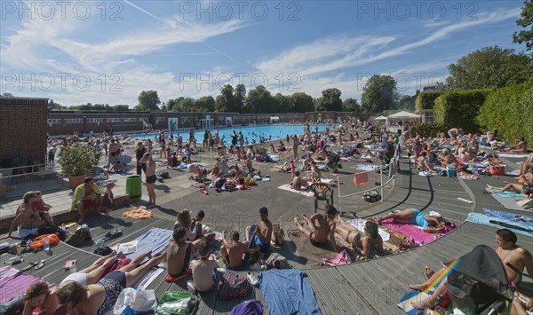 Brockwell Lido, Dulwich Road, Brockwell Park, Lambeth, London, 2012. Creator: Simon Inglis.