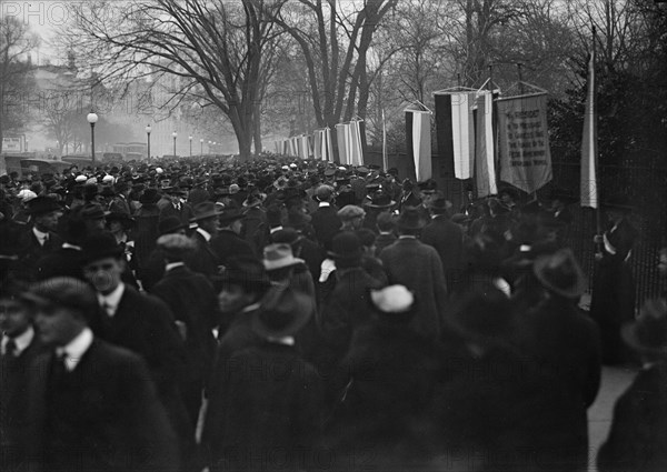 Woman Suffrage - Pickets, 1917. Creator: Harris & Ewing.