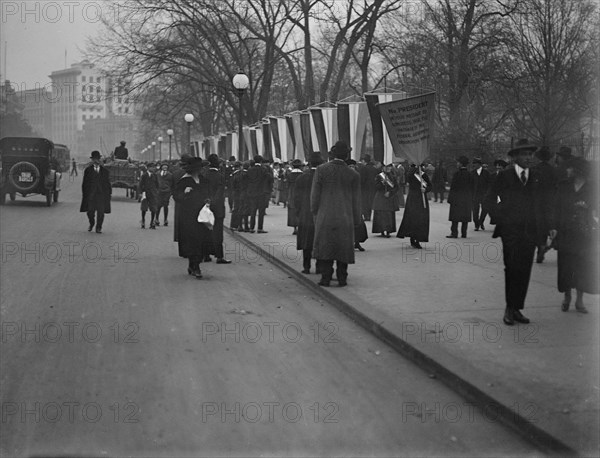 Woman Suffrage - Pickets, 1917. Creator: Harris & Ewing.