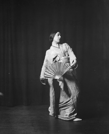 Michio Ito pupils, 1921 June 14. Creator: Arnold Genthe.