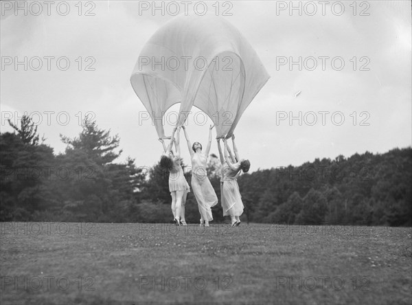 Denishawn dancers, 1927 or 1928. Creator: Arnold Genthe.