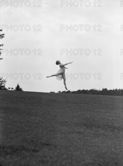 Denishawn dancers, 1927 or 1928. Creator: Arnold Genthe.