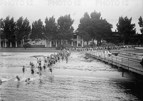 Military Training, 1917 or 1918. Creator: Harris & Ewing.