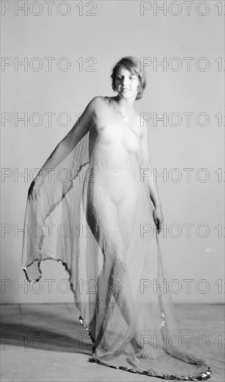 Braggiotti, Francesca, Miss, 1927 Creator: Arnold Genthe.