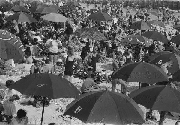 New York City views, Long Beach, 1927 Creator: Arnold Genthe.