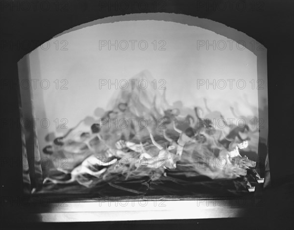 Strauss, Sarah Mildred, and pupils, 1941 Creator: Arnold Genthe.