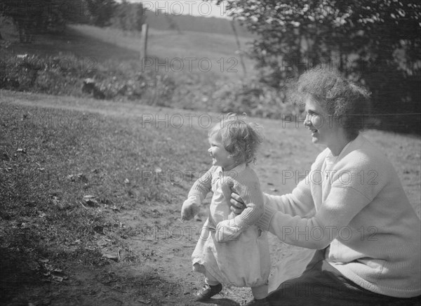 MacKaye, Percy, Mrs., and child, outdoors, 1927 Creator: Arnold Genthe.