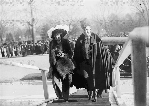 New Years Breakfasts, Pan American Union, 1913. Creator: Harris & Ewing.