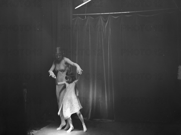 Carmen, Miss, with unidentified child dancer, 1917 Creator: Arnold Genthe.