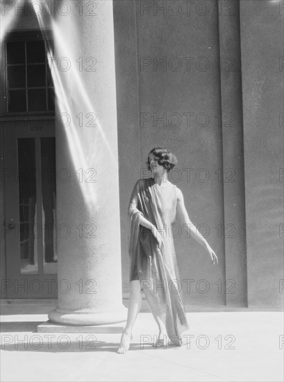 University of California at Berkeley dancers, 1927 Creator: Arnold Genthe.