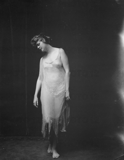 Chamberlain, Margaret, Miss, between 1917 and 1920. Creator: Arnold Genthe.