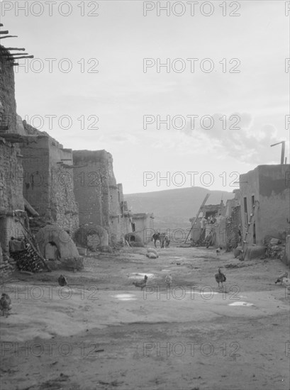 Acoma, New Mexico area views, between 1899 and 1928. Creator: Arnold Genthe.