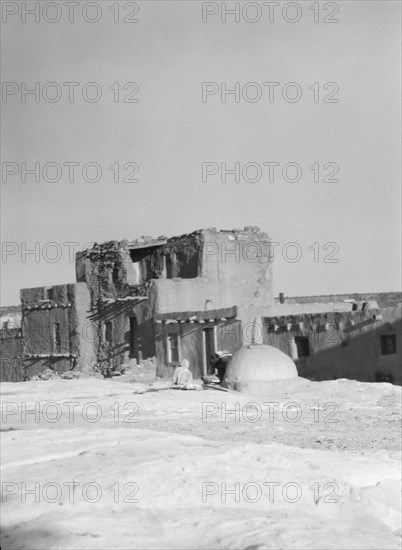 Acoma, New Mexico area views, between 1899 and 1928. Creator: Arnold Genthe.