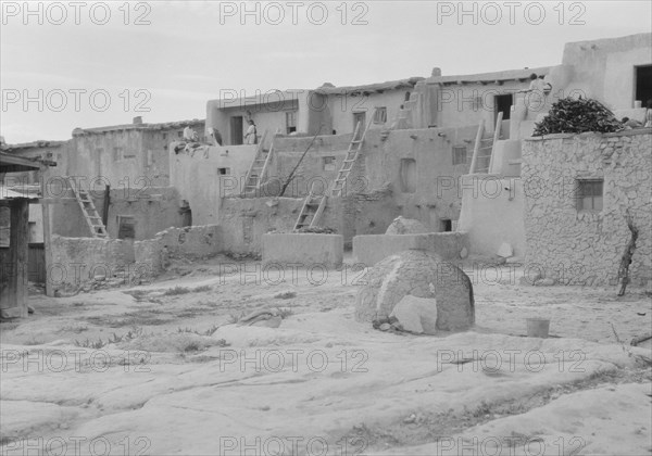 Acoma, New Mexico area views, between 1899 and 1928. Creator: Arnold Genthe.