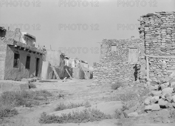 Acoma, New Mexico area views, between 1899 and 1928. Creator: Arnold Genthe.