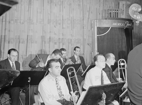 Glenn Miller Orchestra(?), New York, N.Y.(?), 1938. Creator: William Paul Gottlieb.