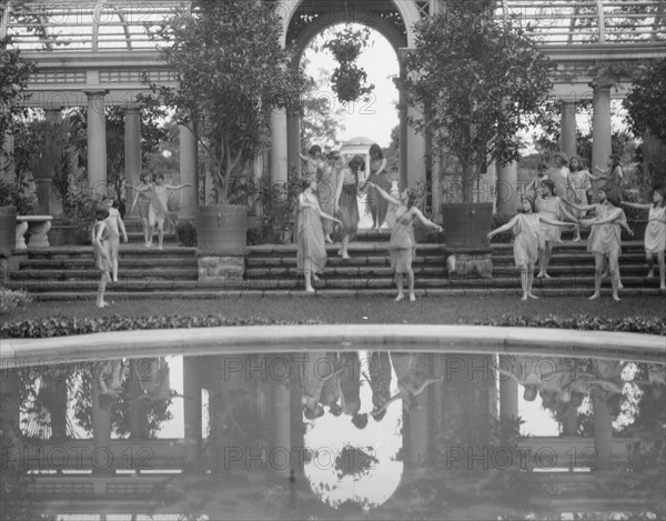 Elizabeth Duncan dancers and children, between 1916 and 1941. Creator: Arnold Genthe.