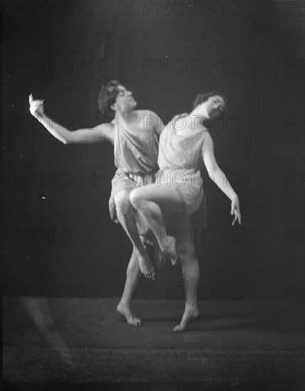 Davenport, Margery, Miss, and unidentified dancer, not before 1917. Creator: Arnold Genthe.