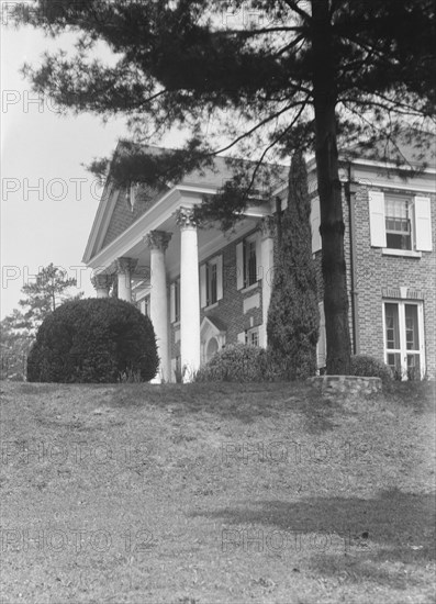 Residence of Mrs. Olgivie, Biltmore Forest, North Carolina, 1932 May. Creator: Arnold Genthe.