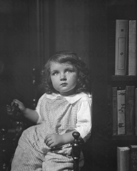 Rice, Isaac, Mrs., grandaughter of, portrait photograph, 1920 Sept. 29. Creator: Arnold Genthe.