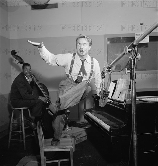 Portrait of Harry Gibson, Diamond studio, New York, N.Y.(?), ca. Apr. 1947. Creator: William Paul Gottlieb.