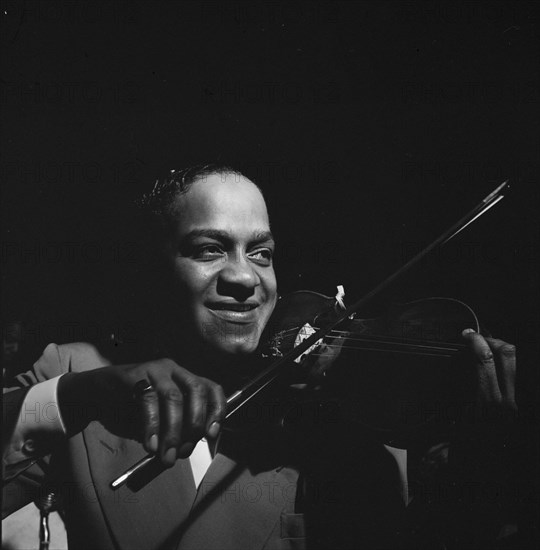 Portrait of Eddie South, Café Society (Uptown), New York, N.Y., ca. Dec. 1946. Creator: William Paul Gottlieb.