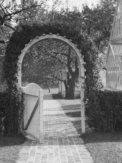 Taylor, Myron C., Mr., residence and grounds, Locust Valley, Long Island, New York, 1928 Nov. Creator: Arnold Genthe.