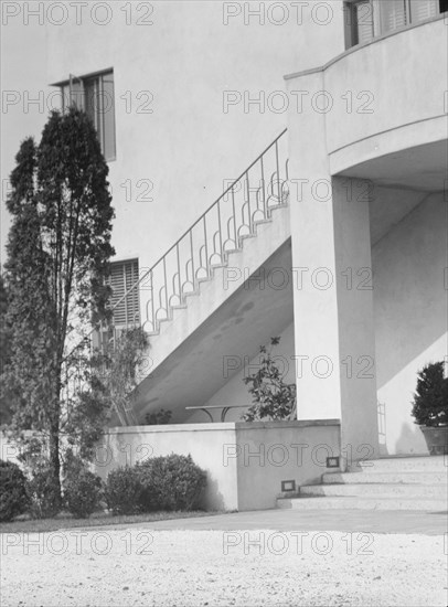 House at "The Shallows," property of Lucien Hamilton Tyng, Southampton, Long Island, 1931 Aug. Creator: Arnold Genthe.