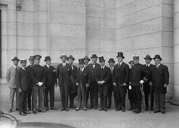 Cuban War Mission To The U.S. Lt. Col. Vander Gutch; Capt E.N. Tabio; Lt. Comdr. Kear, USN ..., 1917 Creator: Harris & Ewing.