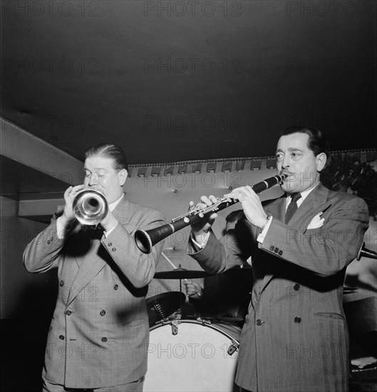 Portrait of Tony Parenti and Wild Bill Davison, Jimmy Ryan's (Club), New York, N.Y., ca. Aug. 1946. Creator: William Paul Gottlieb.