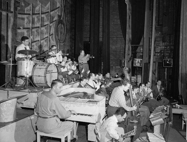 Portrait of Stan Kenton, Laurindo Almeida, Eddie Safranski, Bob Cooper, Art...Richmond, Va.(?), 1947 Creator: William Paul Gottlieb.