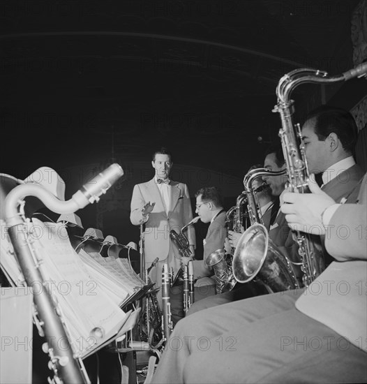 Portrait of Ray McKinley, (Robert) Dean Kincaide, Bill Ainsworth, Ray Beller, and Peanuts...N.Y., 19 Creator: William Paul Gottlieb.