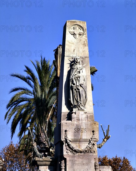 'Spes', sculpture at the main gate of the cemetery in the east of Barcelona, 20th century. Creator: Vallmitjana i Barbany,  Agapit (1832-1905).