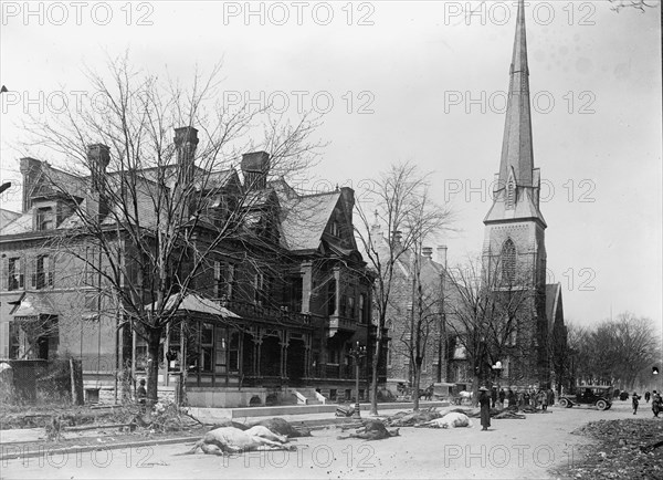 Flood Scenes, Dayton, Ohio, 1913. Creator: Harris & Ewing.