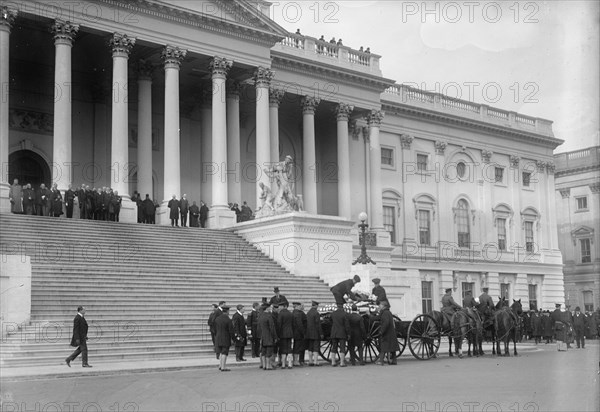 Admiral George Dewey, U.S.N. - Taking Coffin Into Capitol, 1917. Creator: Harris & Ewing.