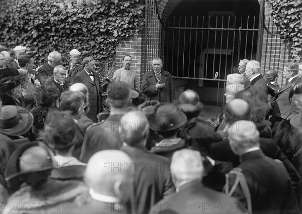 Col. Harrison Dodge, Supt. of Mount Vernon...Tomb of Washington, 1917. Creator: Harris & Ewing.