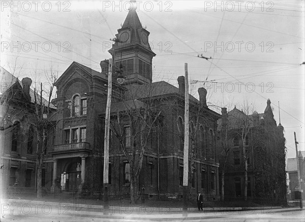 Feud - Scenes in Virginia Mountain Town at Trial After Feud, 1912. Creator: Harris & Ewing.